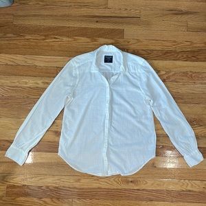 Abercrombie white top